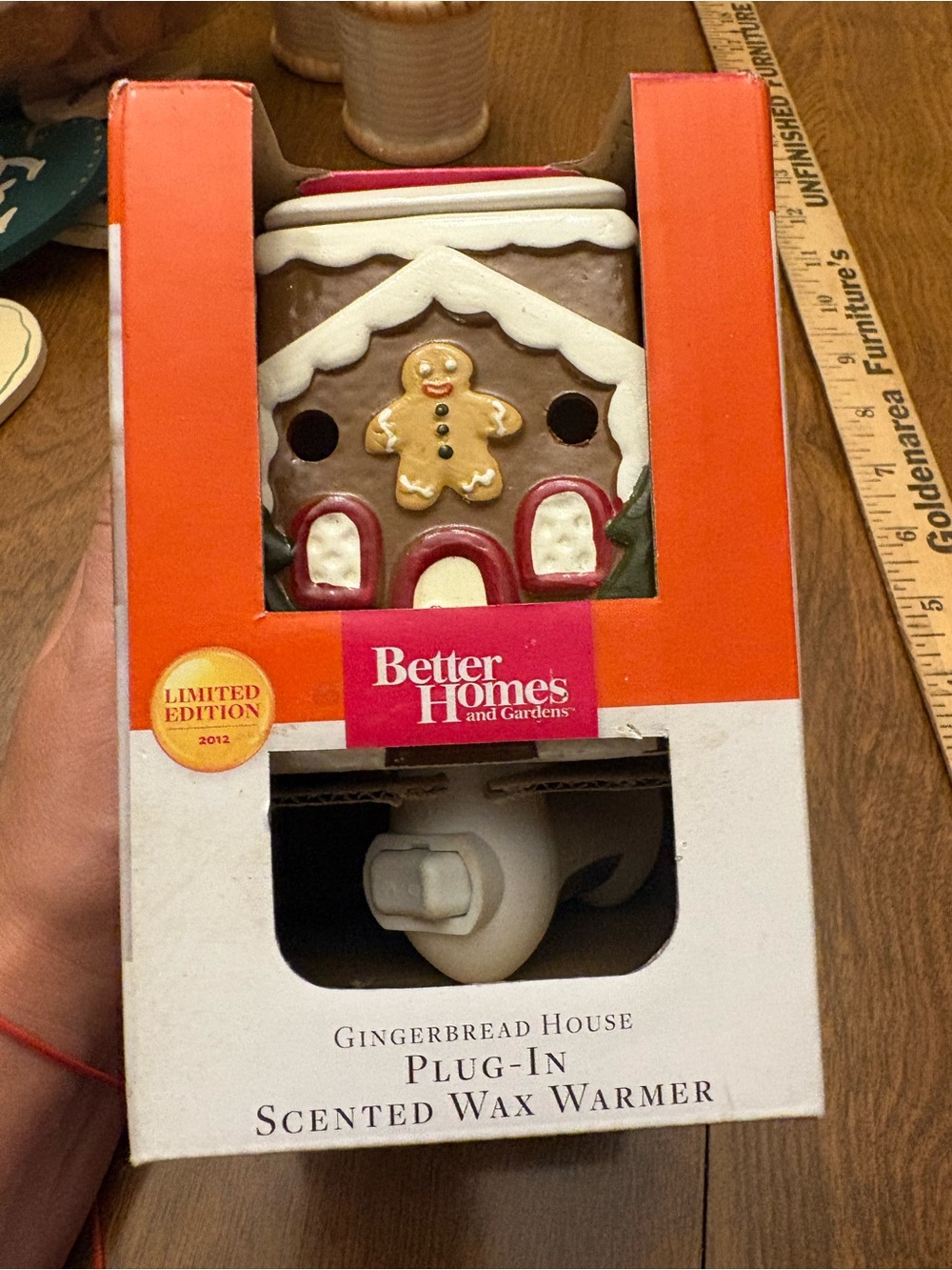Better Homes & Gardens 2012 Gingerbread House Plug-In Wax Warmer